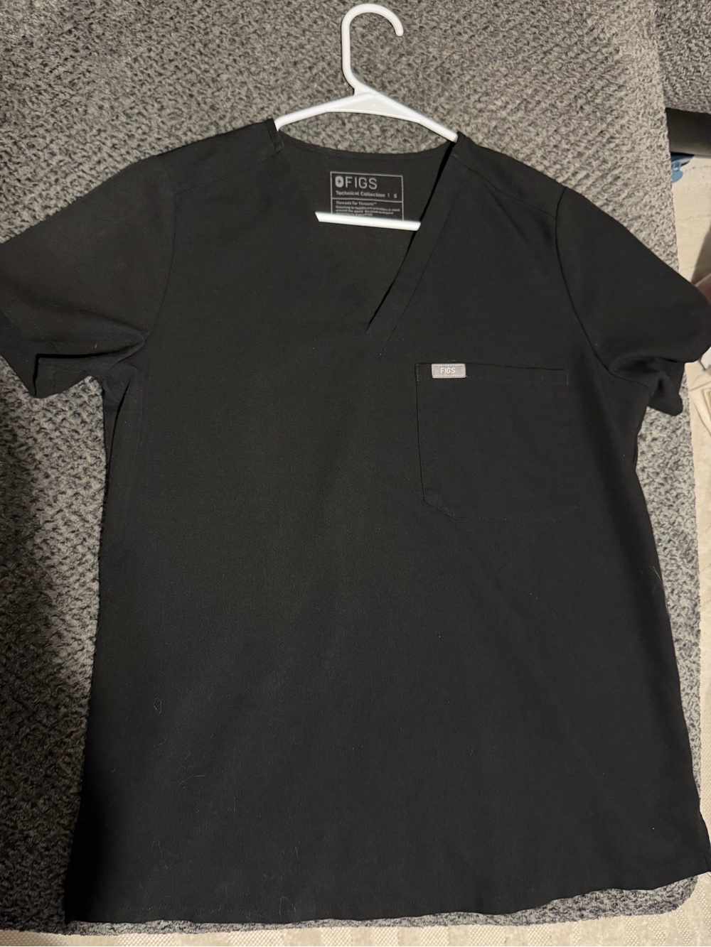 Figs Women’s Black V-Neck Scrub Top with Chest Pocket